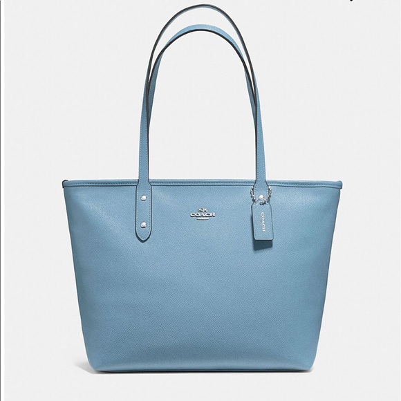 Coach Reversible Tote in Signature Canvas - Picture 3 of 8